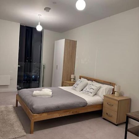 Stylish 2 Bedroom Apartment Manchester Exterior photo